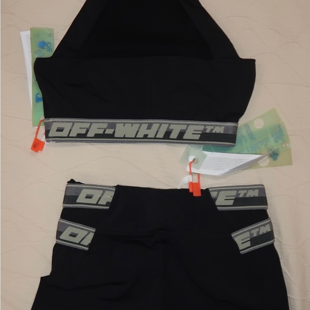 Off-White Black Activewear Set with Gray Logo Waistband